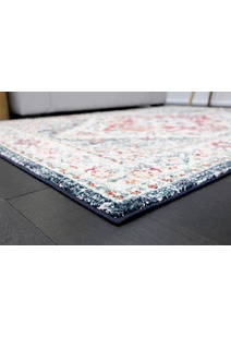 Sophia Classic Geometric Rug