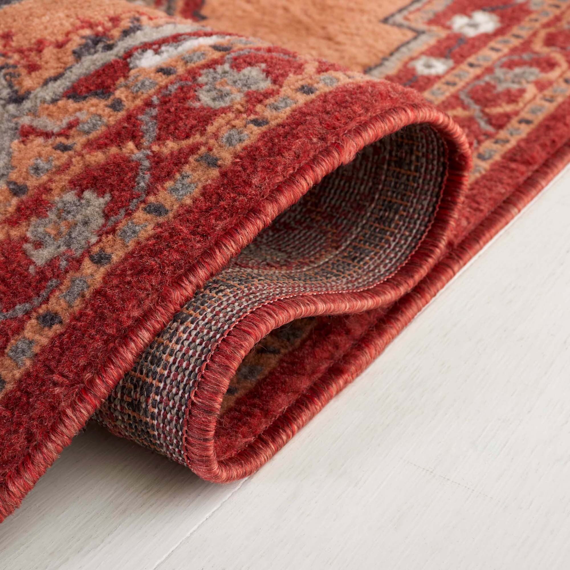 Large View Alfa Traditional Medallion Rug