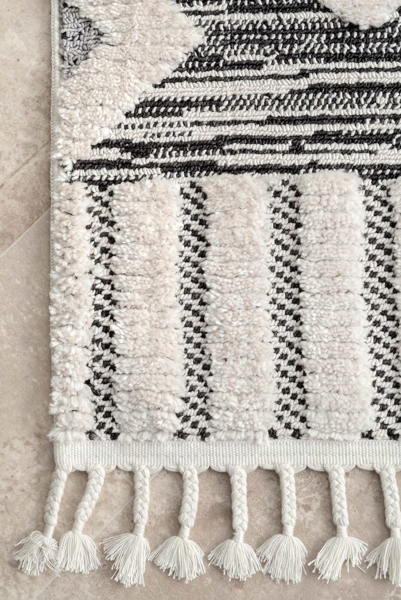 Aroma Fringed Moroccan Rug