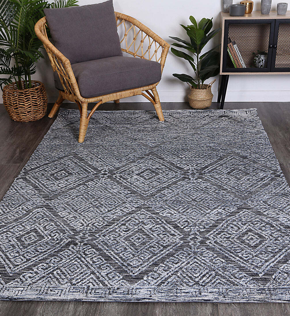 Amir Diamond Flatweave Rug