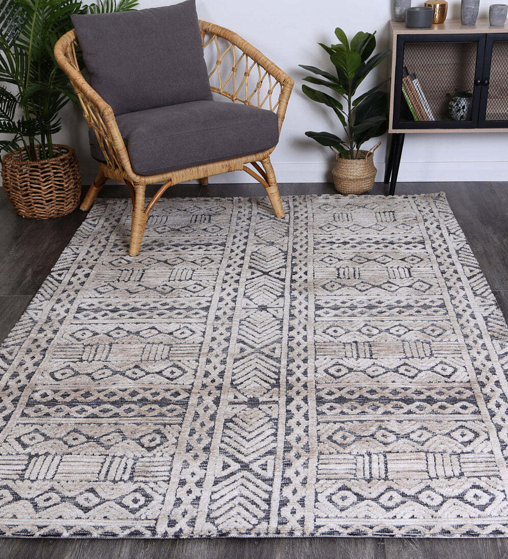 Large View Amir Geometric Flatweave Rug