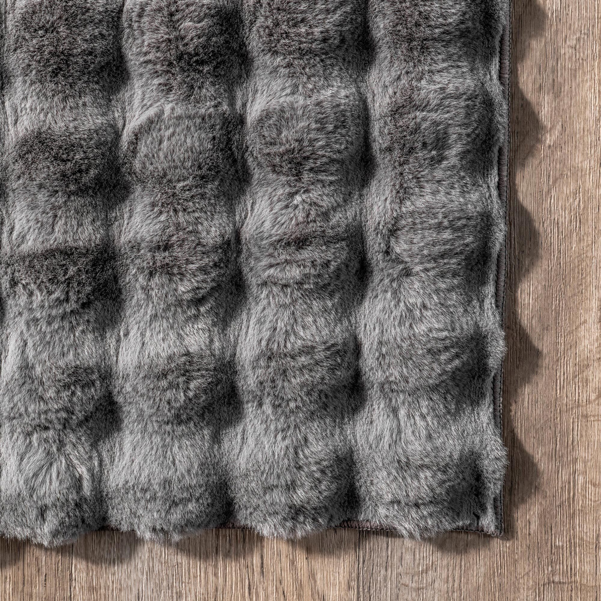 Large View Bubble Plush Washable Rug