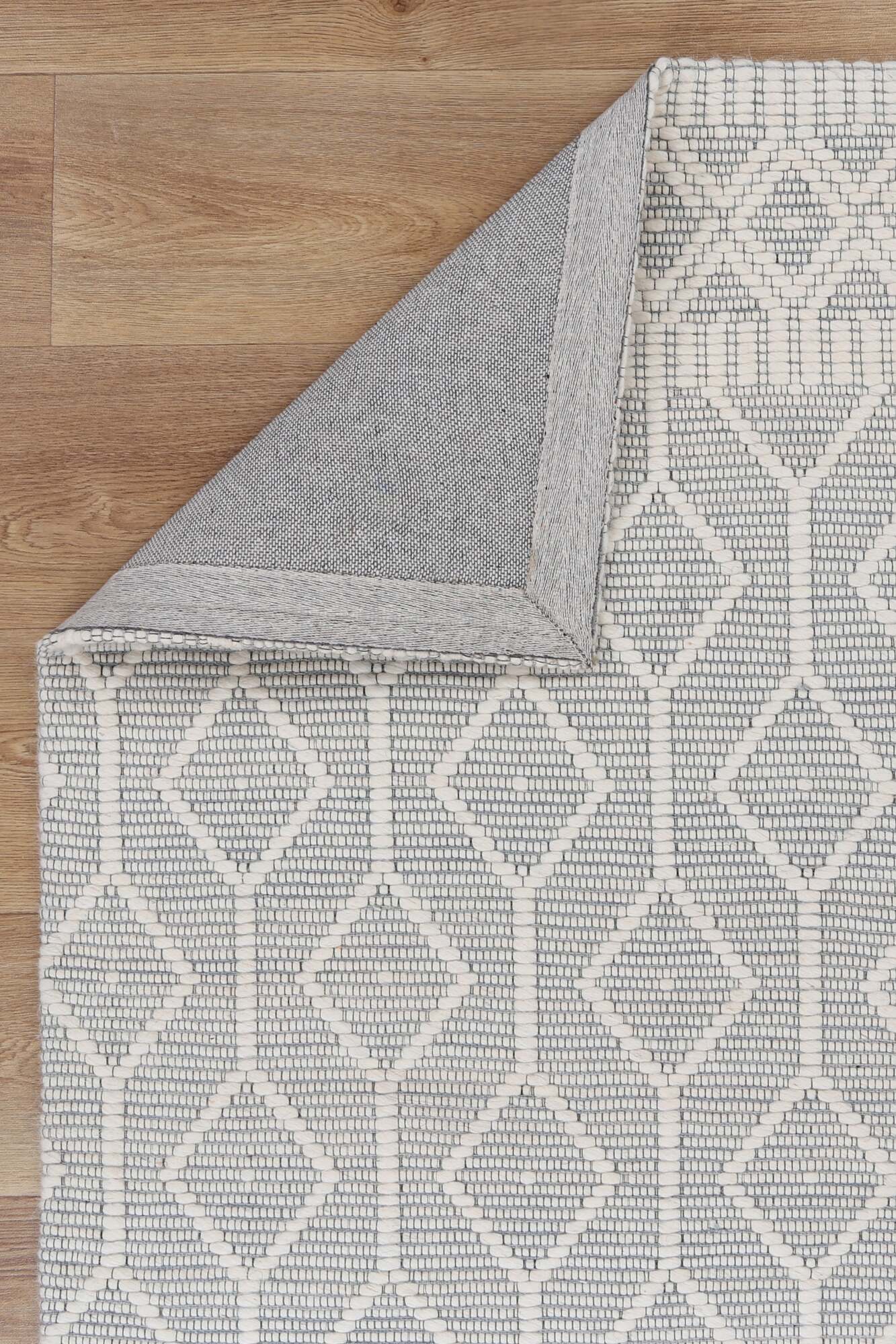 Large View Chea Geometric Wool Rug