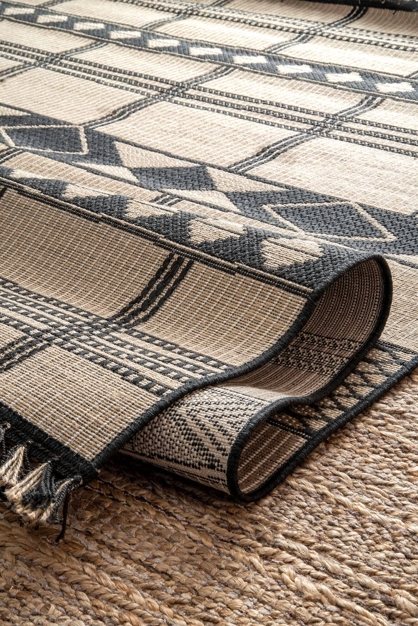 Carlo Flatweave Geometric Rug