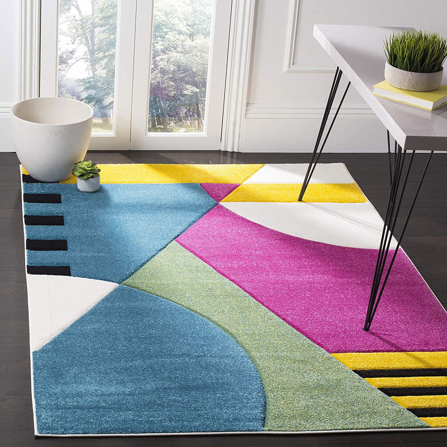 Large View Freya Modern Geometric Rug