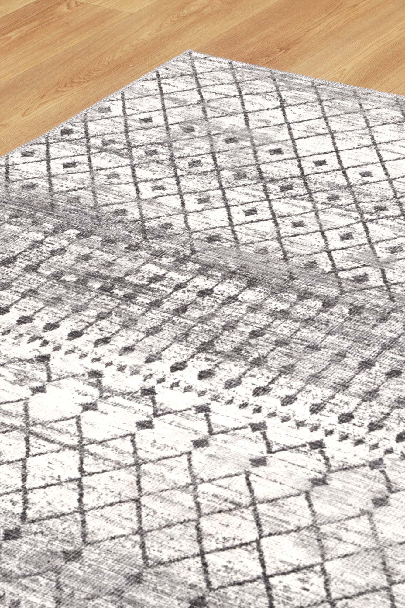Large View Huxly Machine Washable Rug