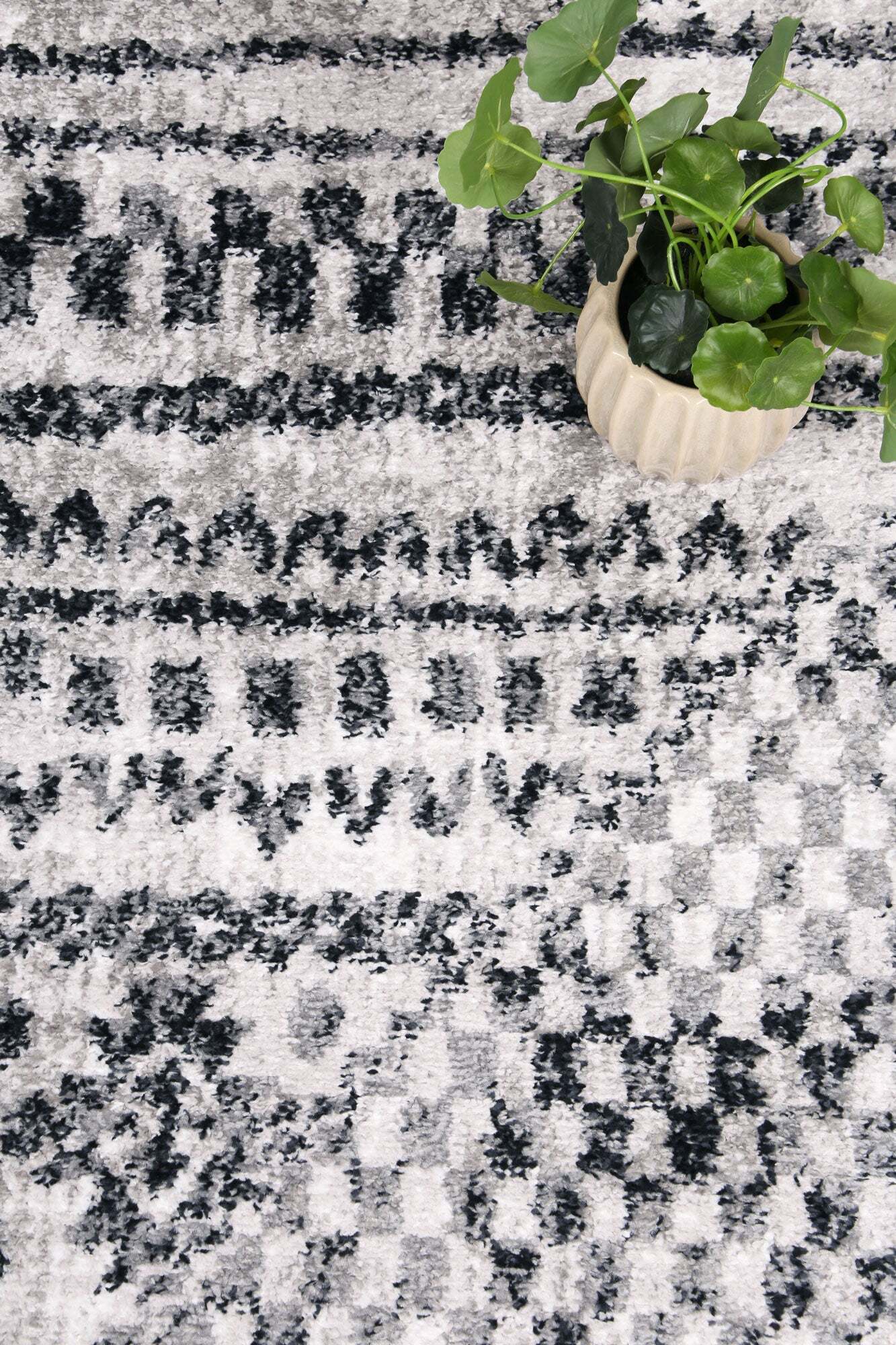 Large View Kelly Geometric Tribal Rug