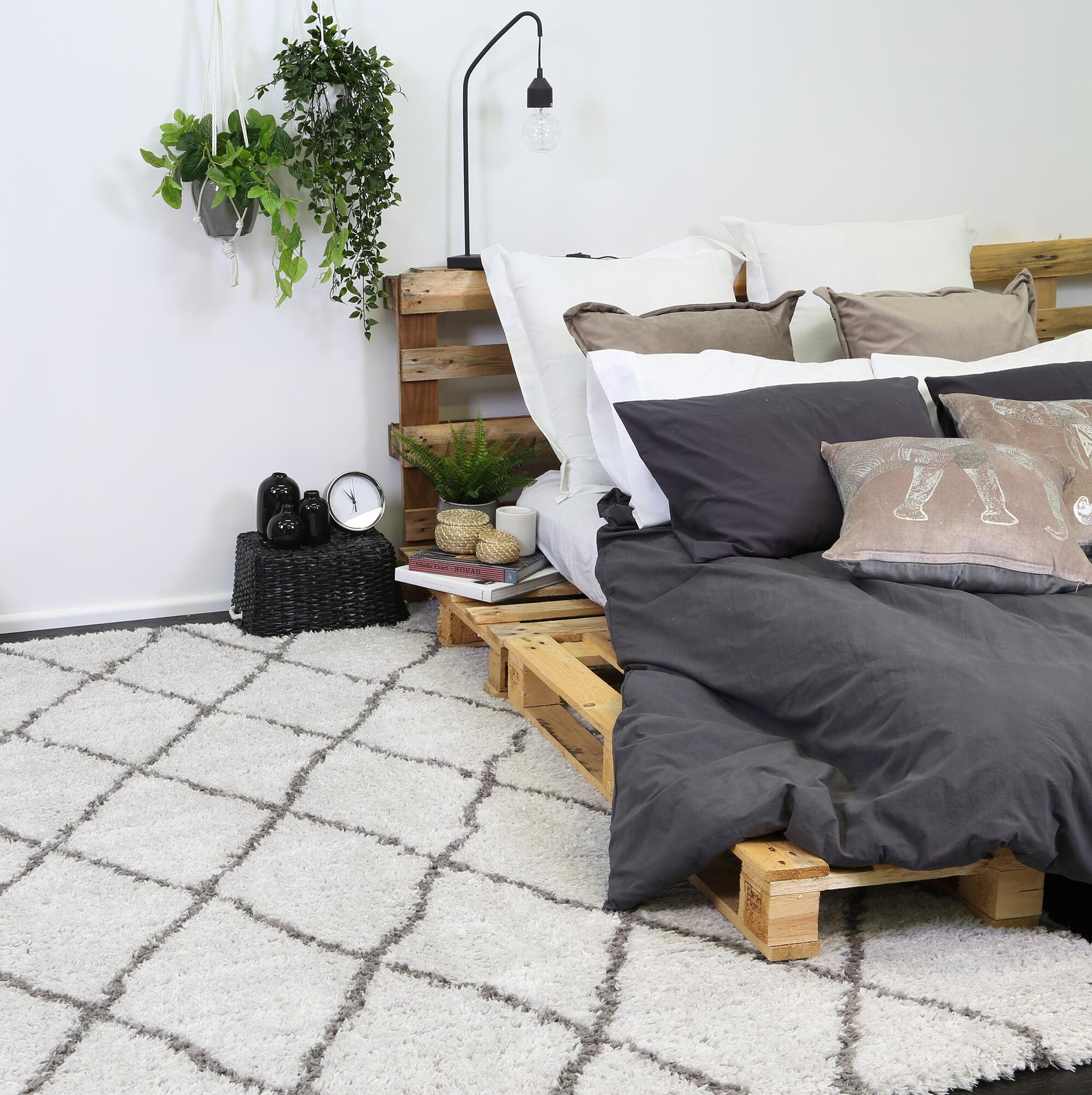 Maya Moroccan Trellis Shaggy Rug