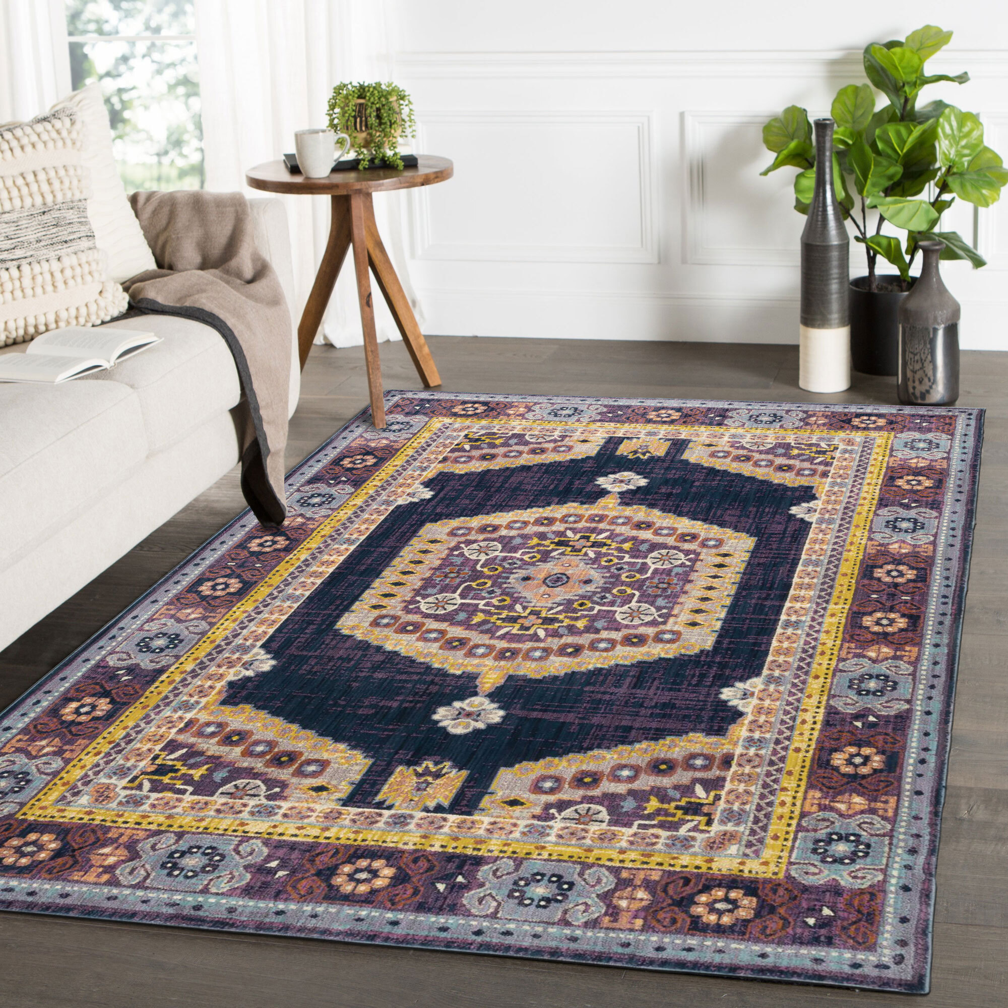 Myla Traditional Medallion Rug