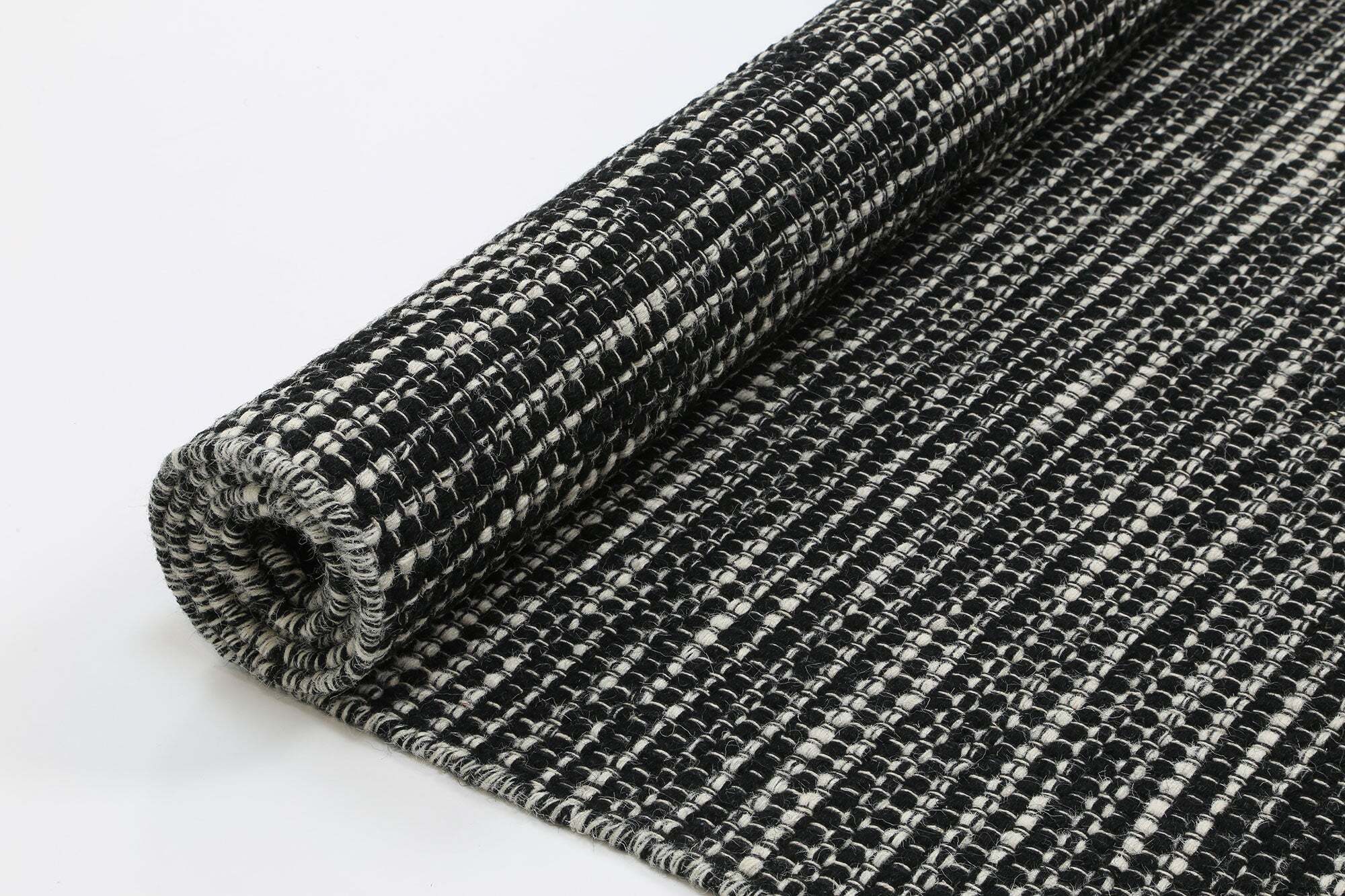 Natura Black Wool Flatweave Rug