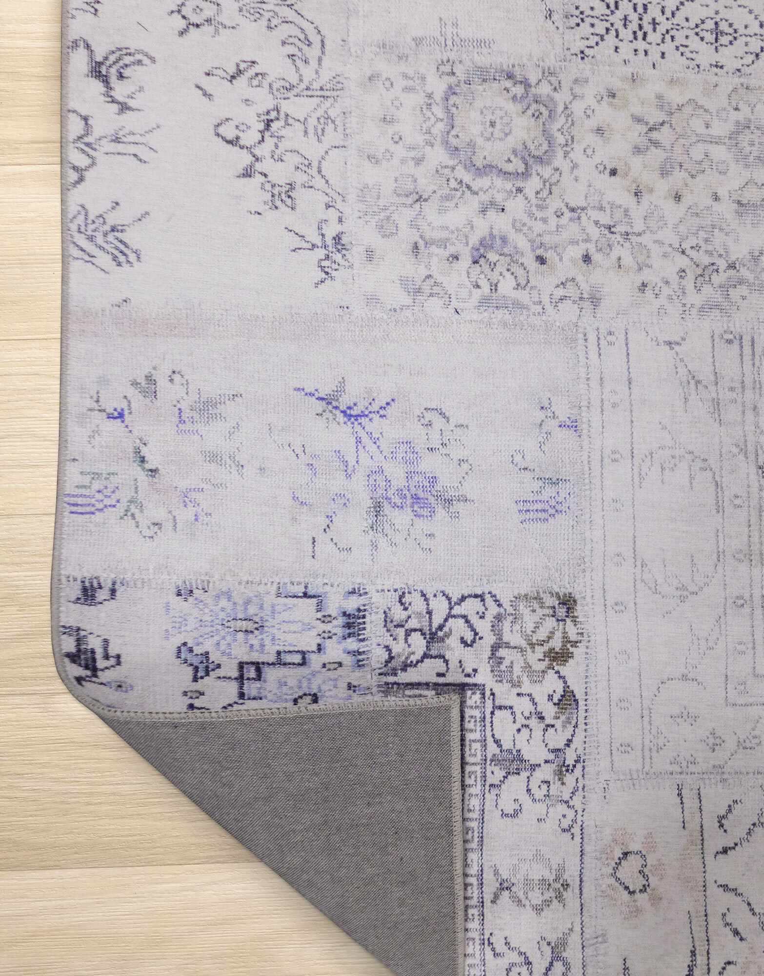 Large View Noble Traditional Patchwork Rug