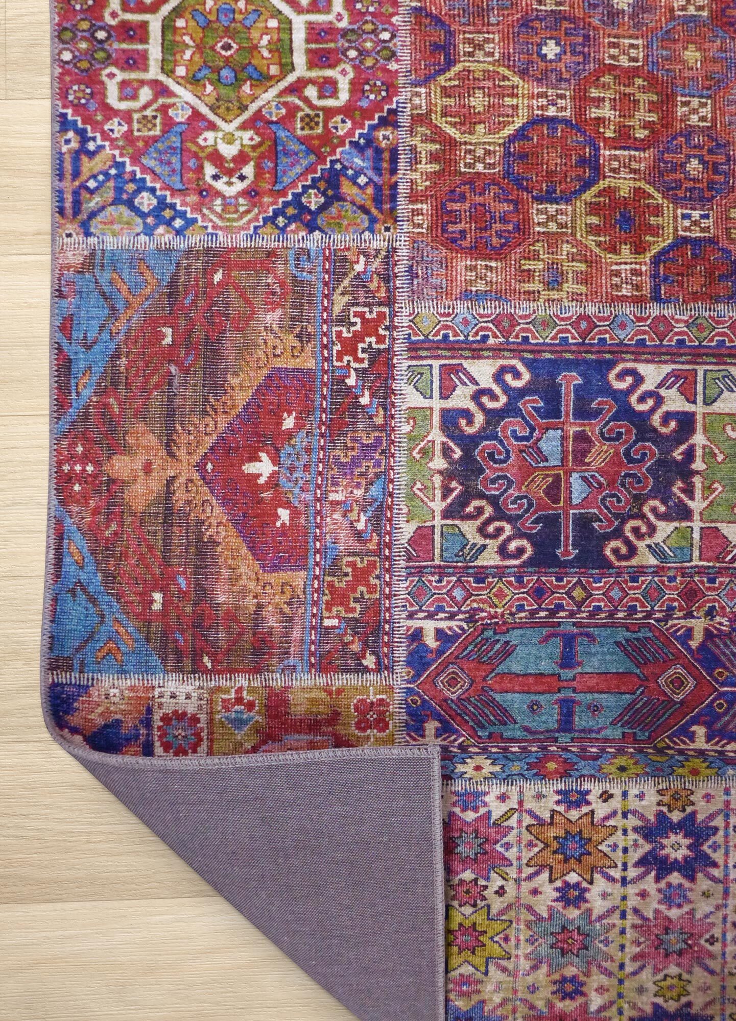 Large View Noble Traditional Patchwork Rug