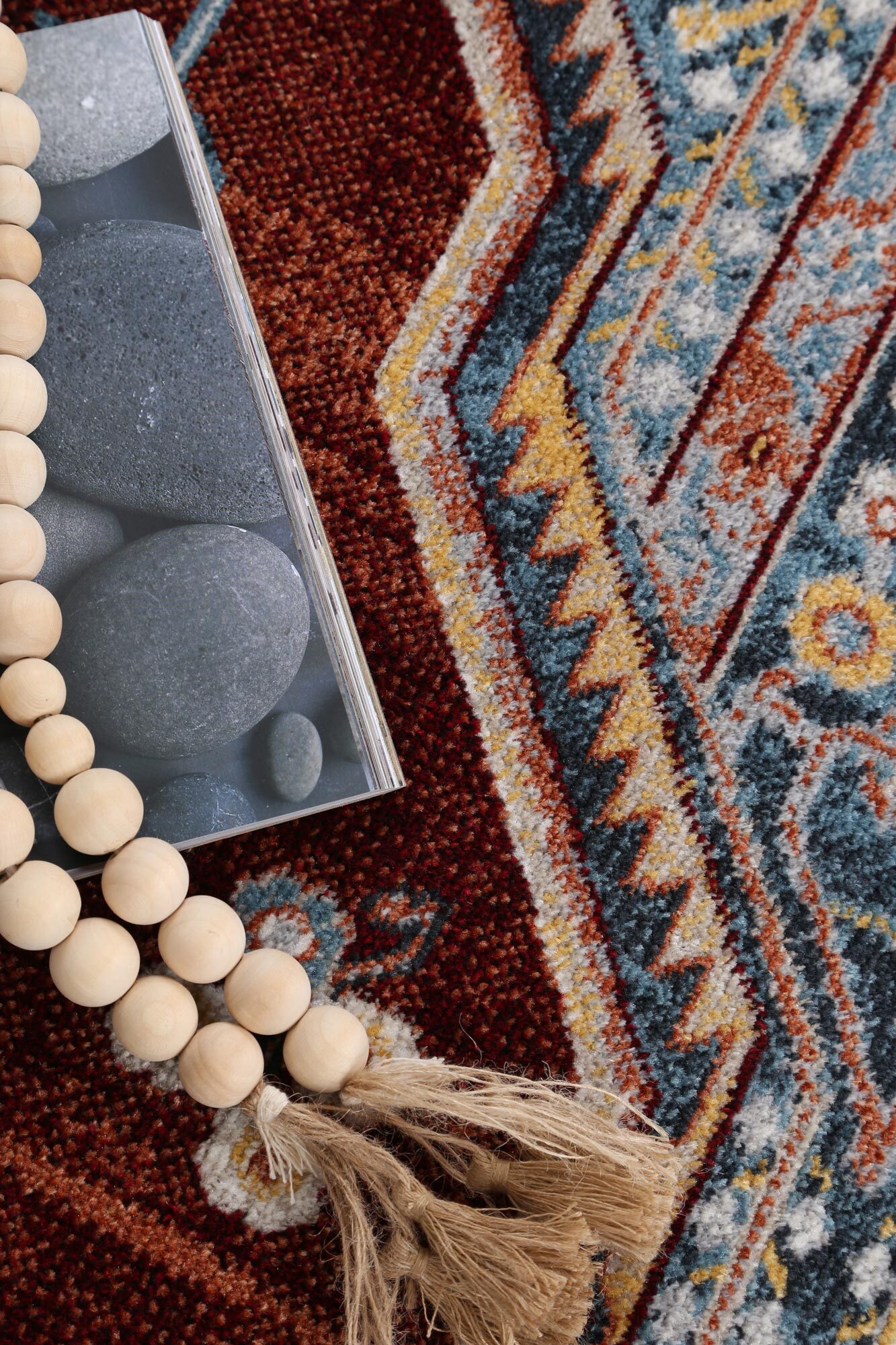 Large View Oasis Traditional Medallion Rug