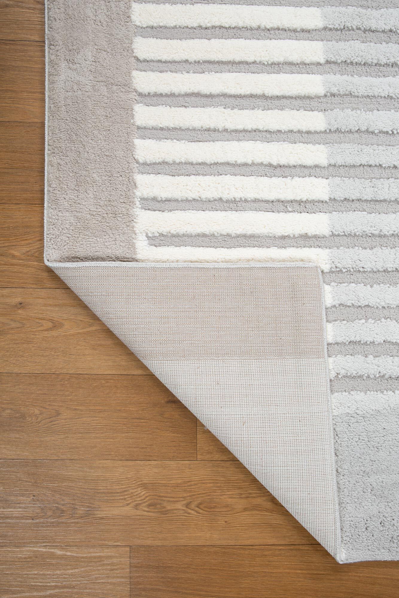 Large View Oscar Soft Geometric Rug