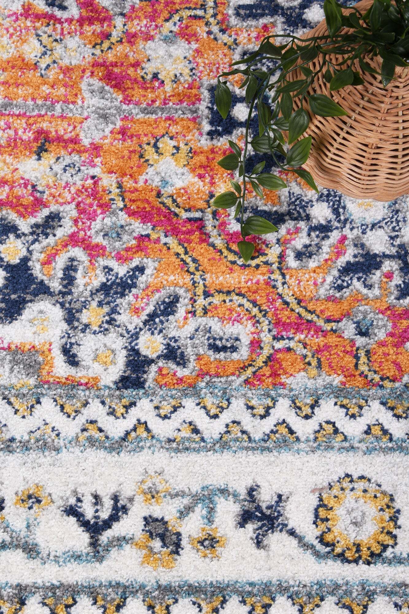 Large View Peri Traditional Medallion Rug