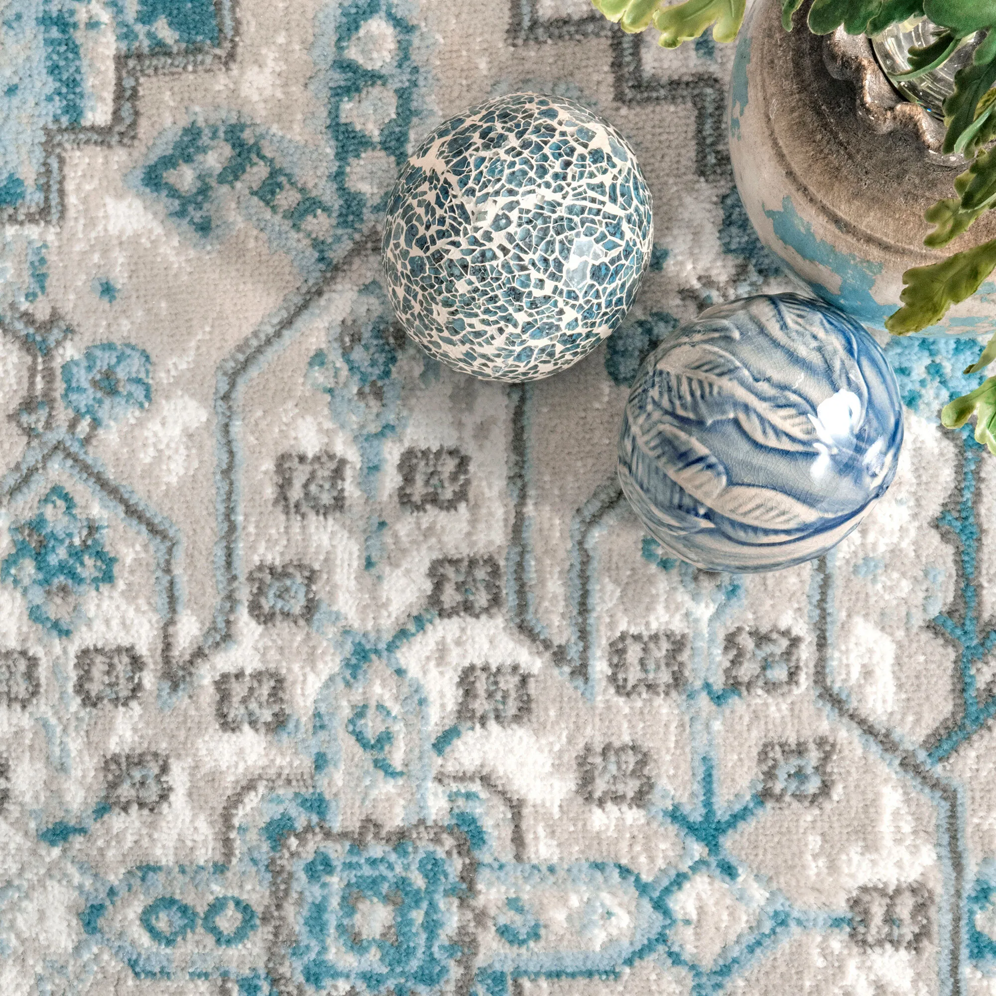 Large View Persico Traditional Medallion Rug