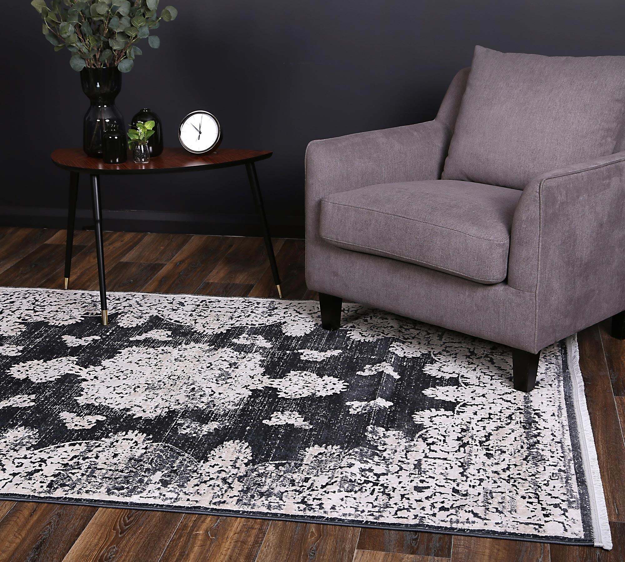 Large View Rina Traditional Medallion Rug