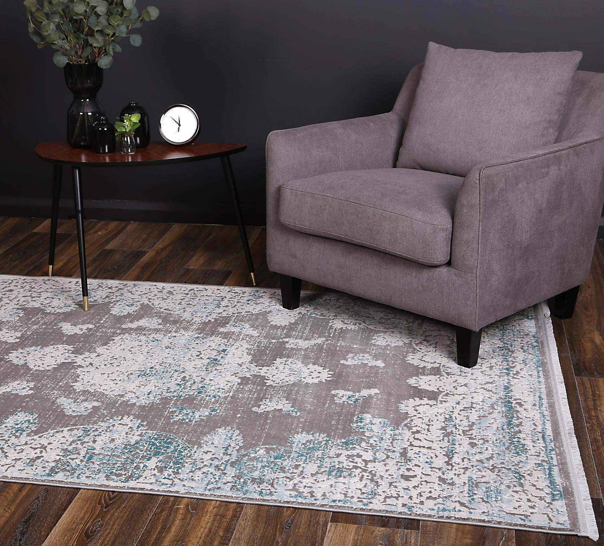 Rina Traditional Medallion Rug