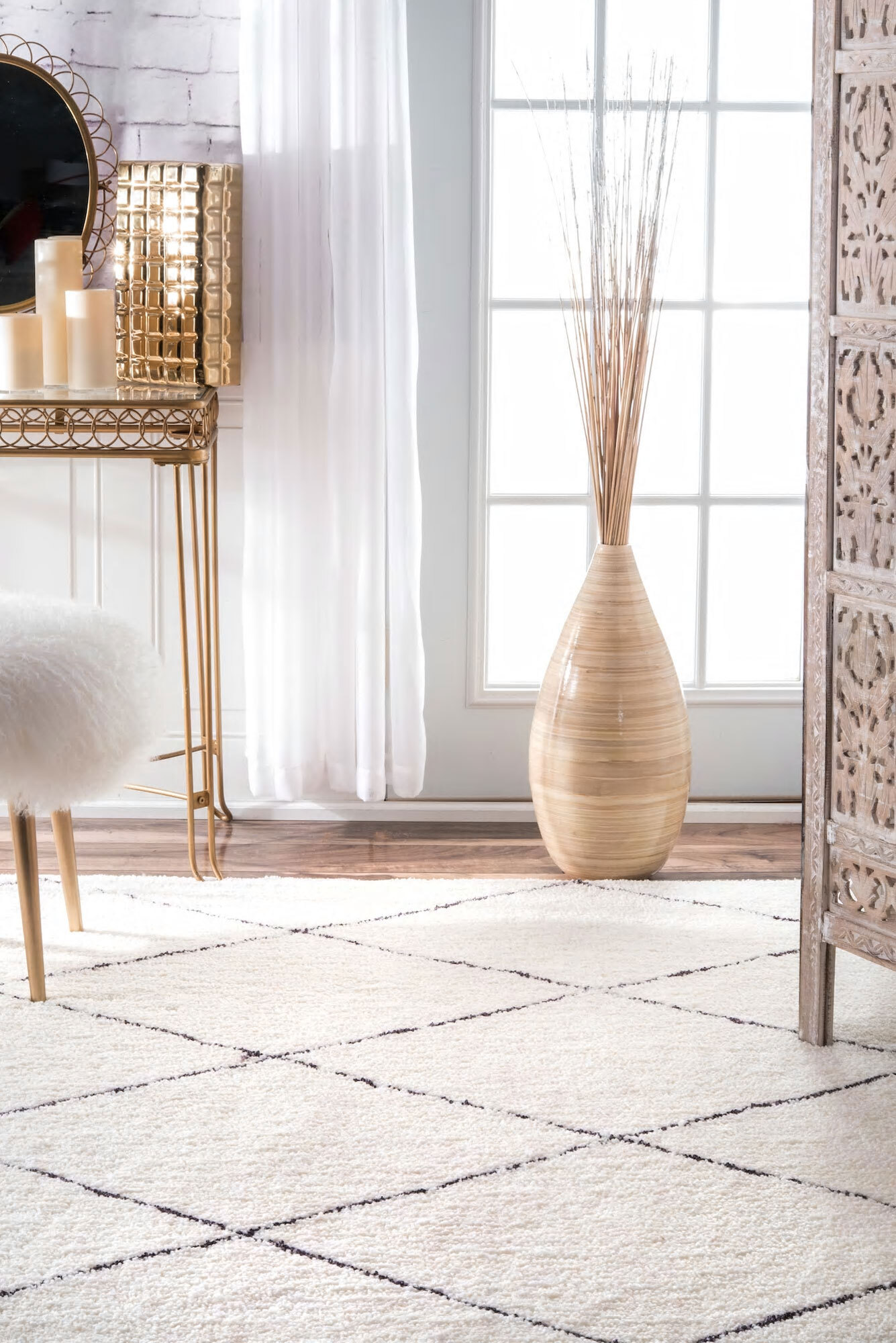 Large View Symphony Beige Trellis Shag Rug