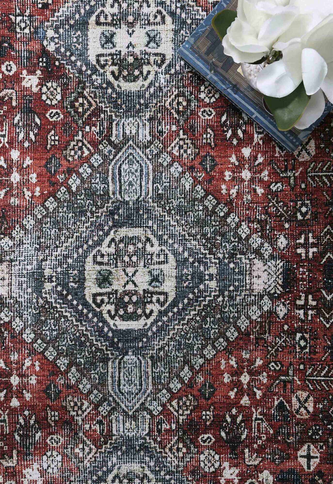 Large View Victoria Vintage Look Cotton Rug