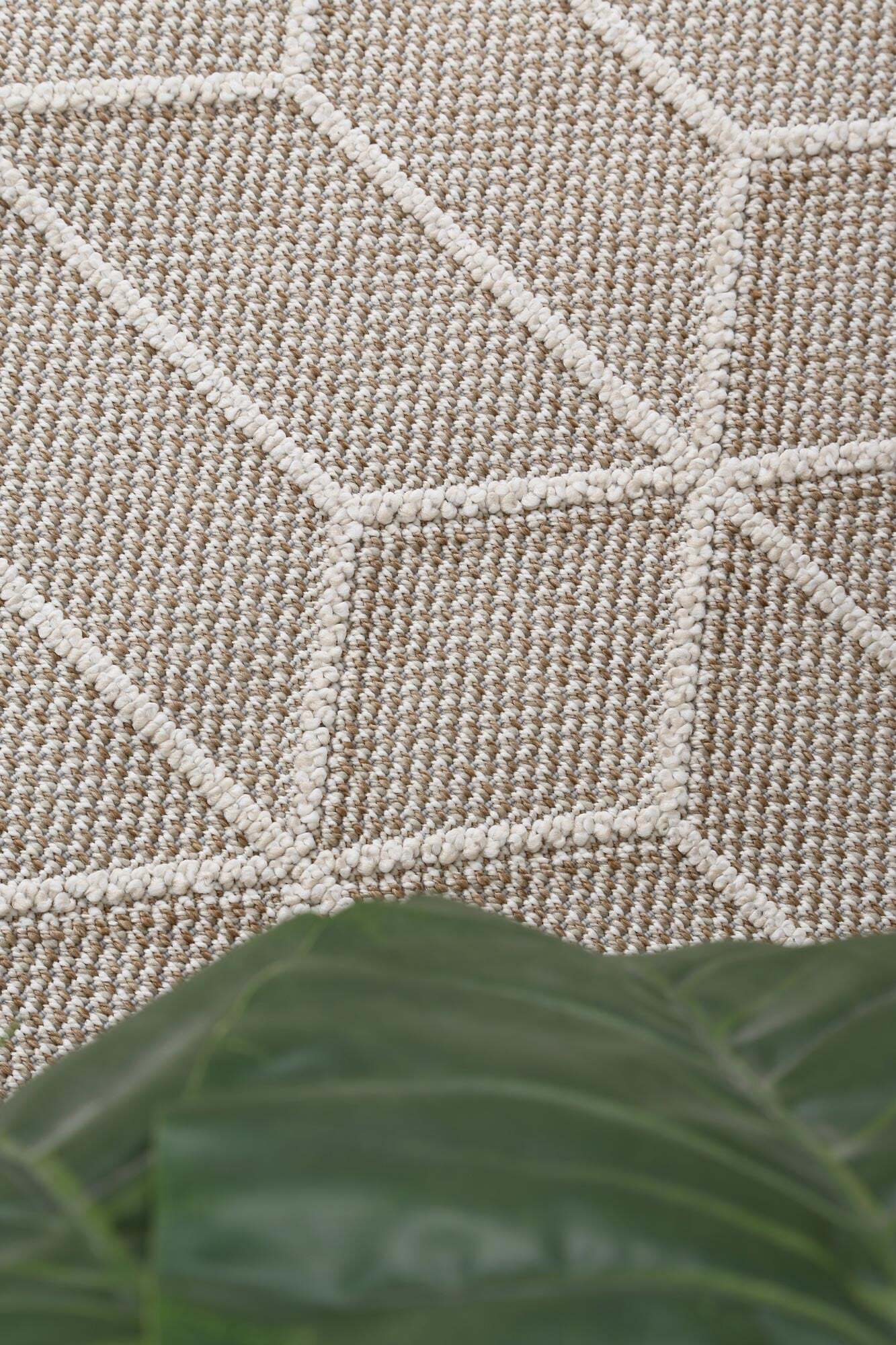 Large View Viva Geometric Flatweave Rug