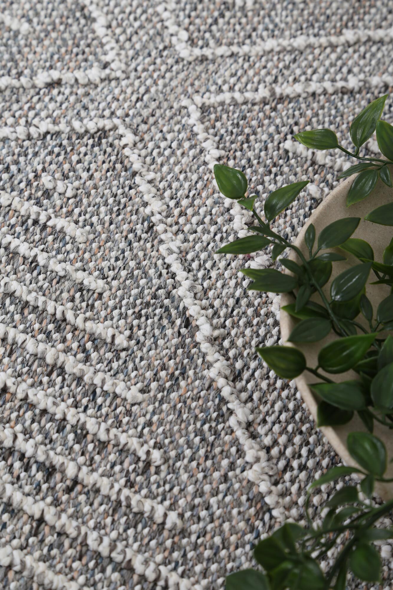 Large View Viva Geometric Flatweave Rug