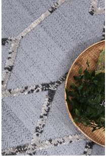 Ariel Moroccan Trellis Fringed Rug