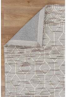 Chea Geometric Wool Rug