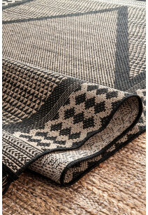 Carlo Diamond Design Fringed Rug