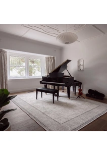 Fendi Traditional Medallion Rug