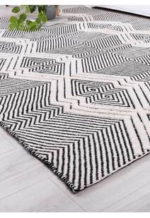 Hann Hand Loomed Rug