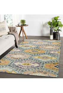 Myla Traditional Geometric Rug