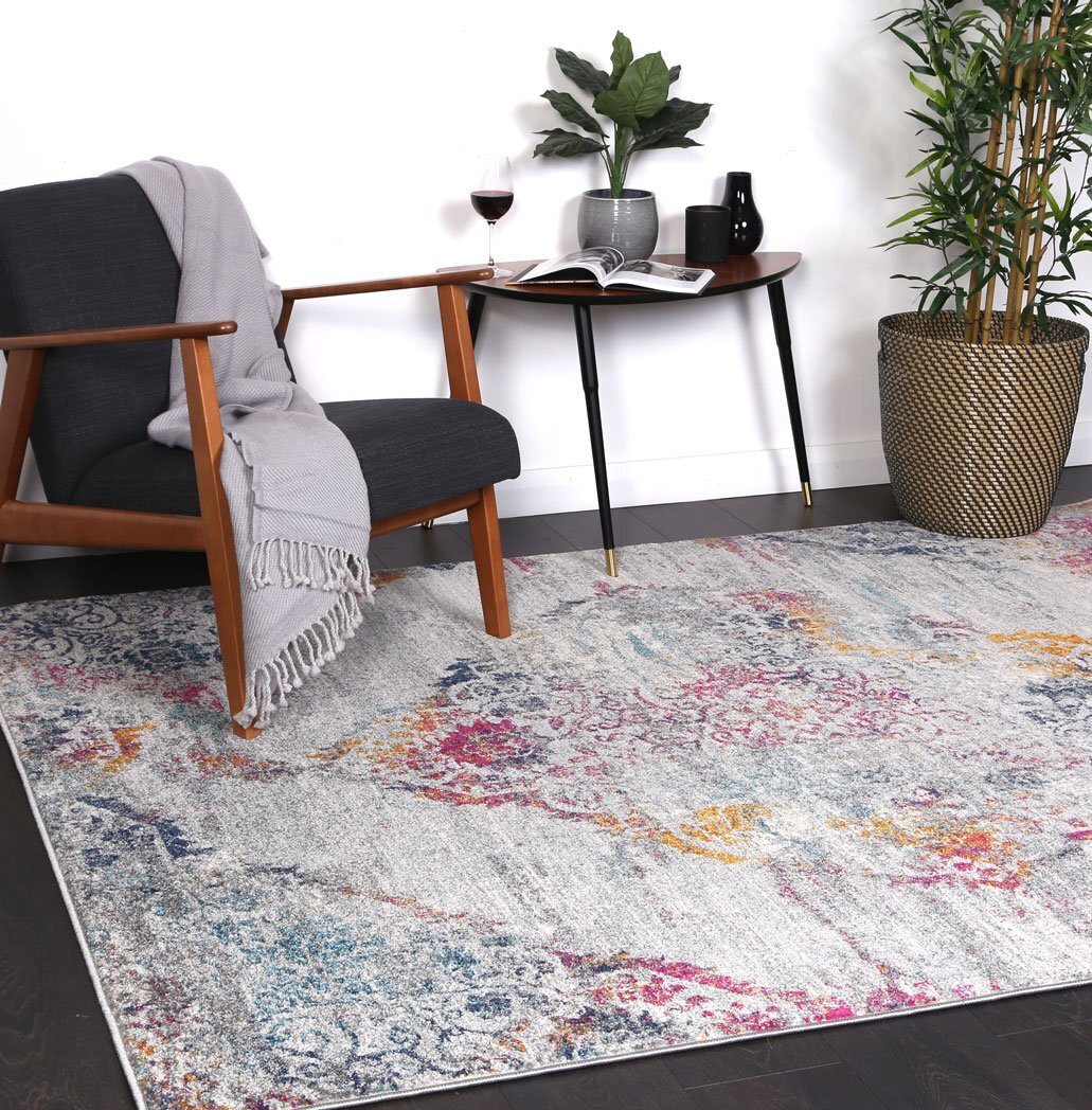 Large View Donna Traditional Rug