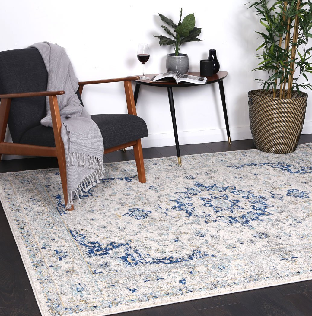 Large View Donna Traditional Rug