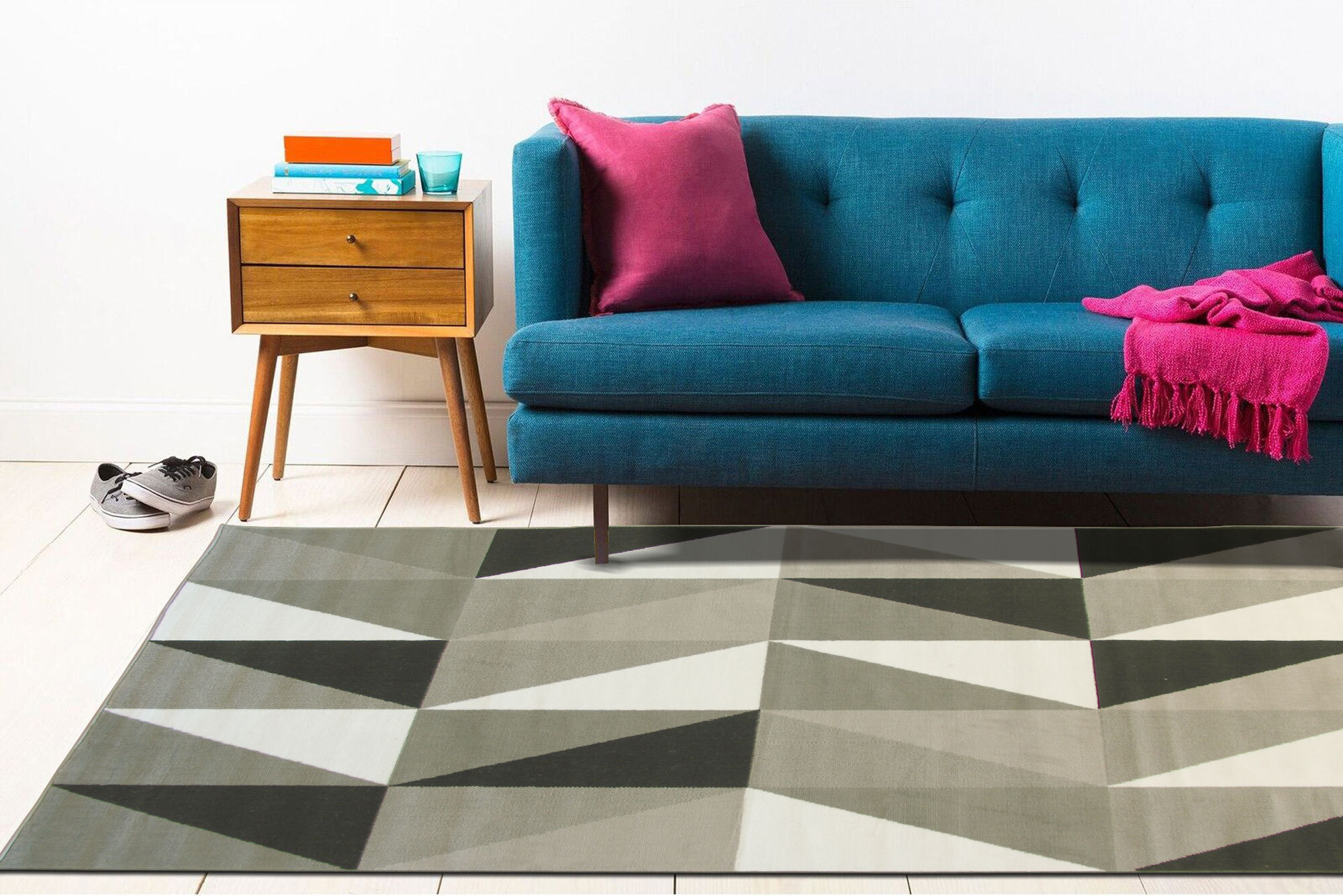 Atlanta Modern Grey Triangle Rug(Size 120 x 70cm)