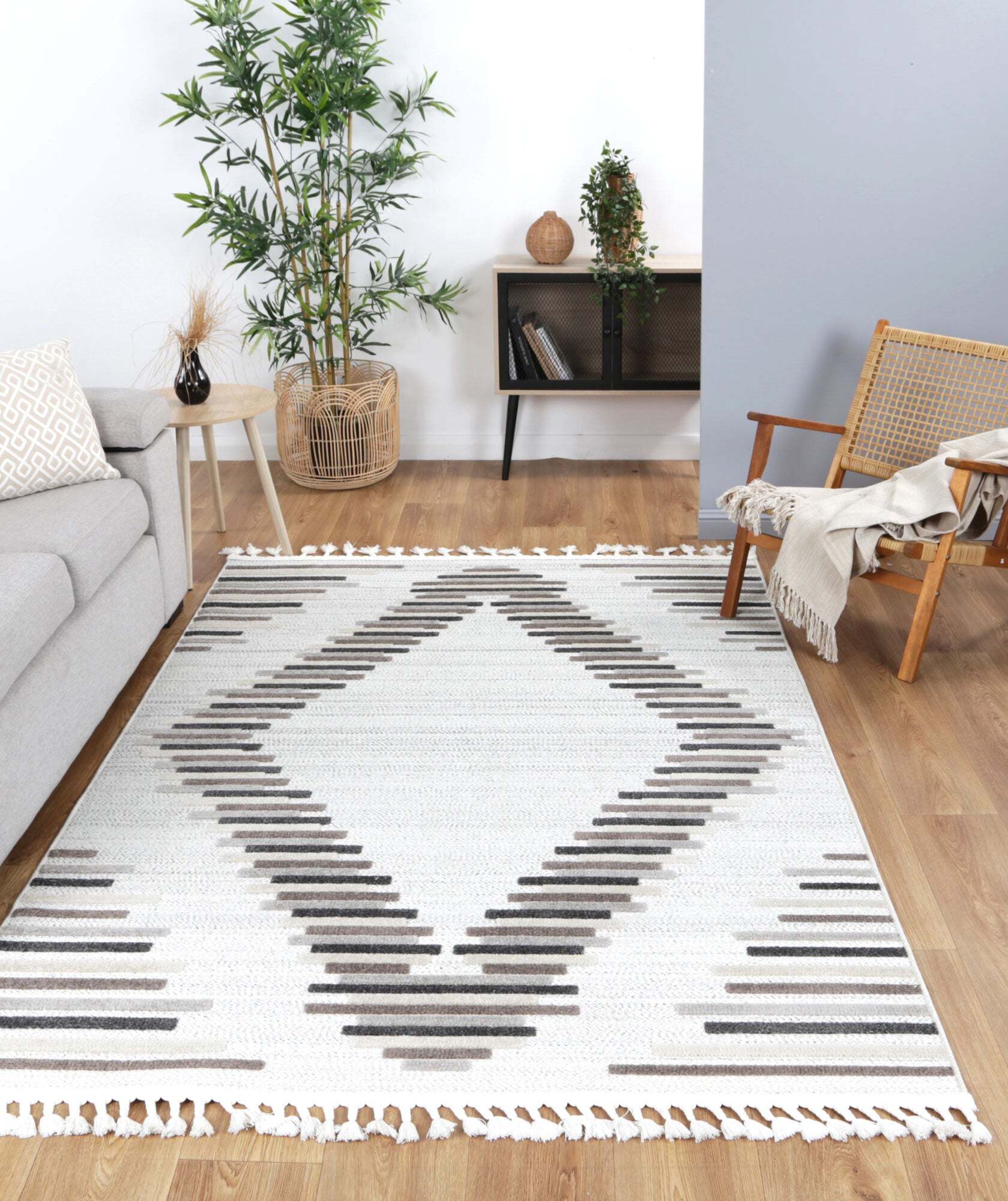 Large View Ariel Diamond Moroccan Rug