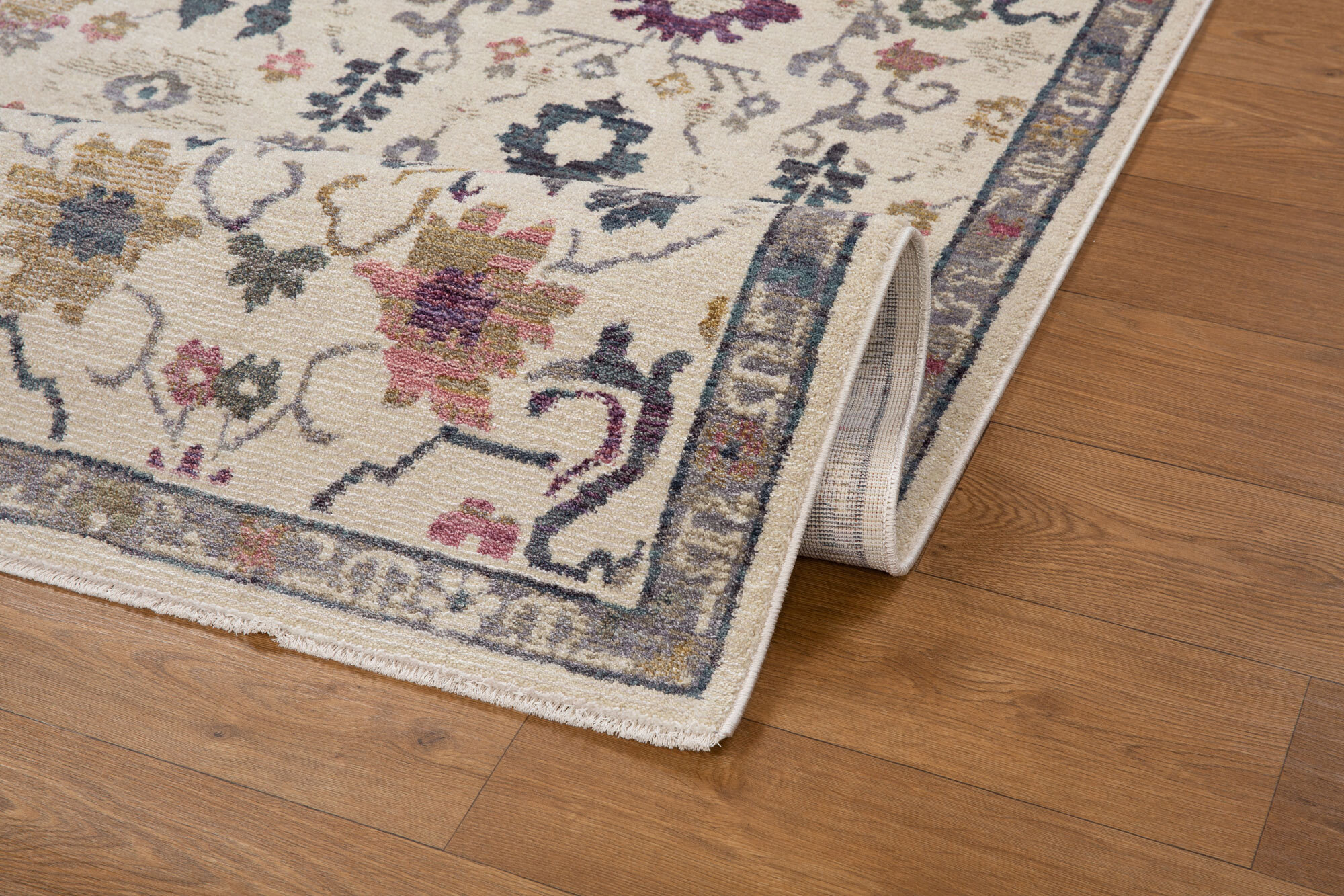 Large View Cora Traditional Floral Motif Rug