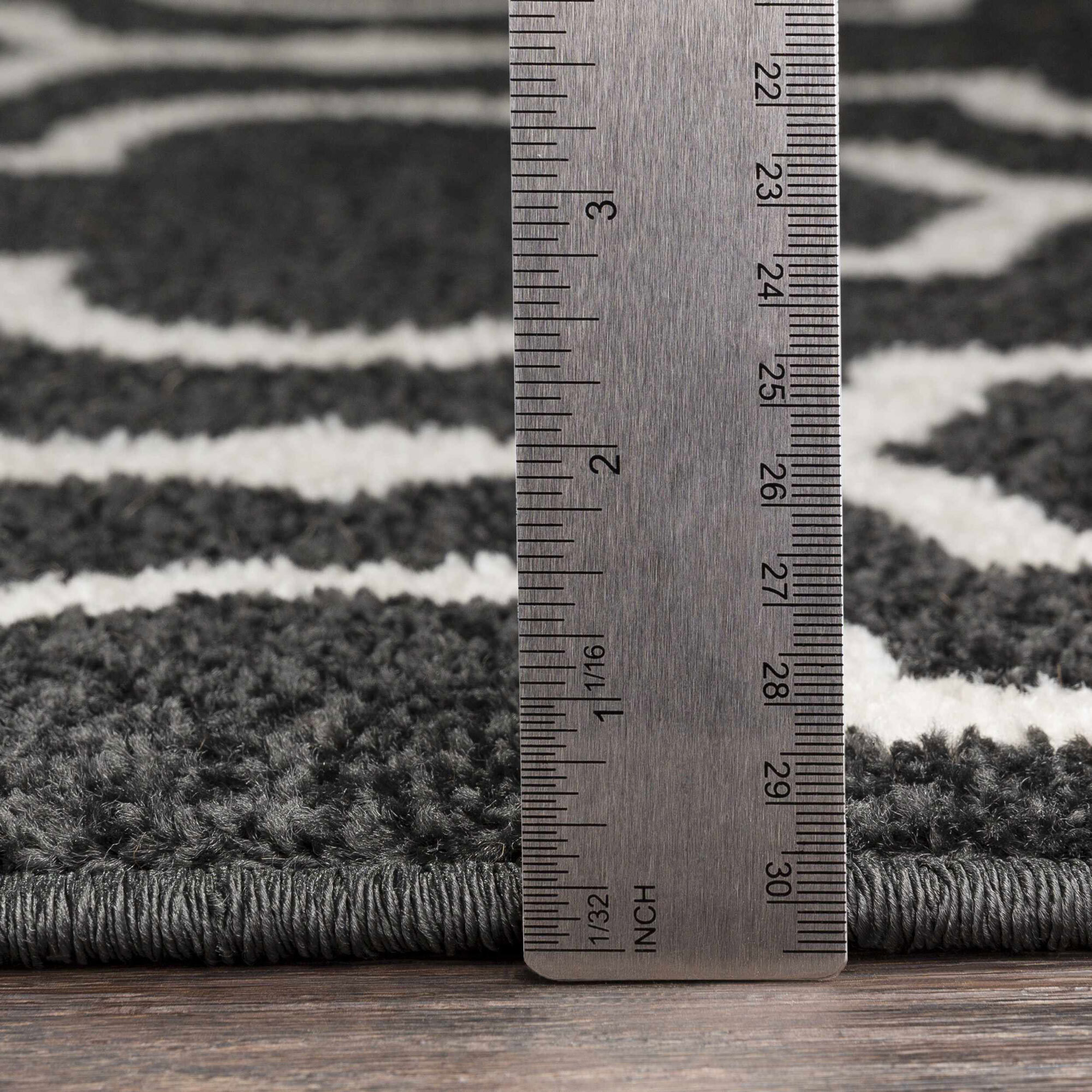 Large View Jack Trellis Pattern Black Rug