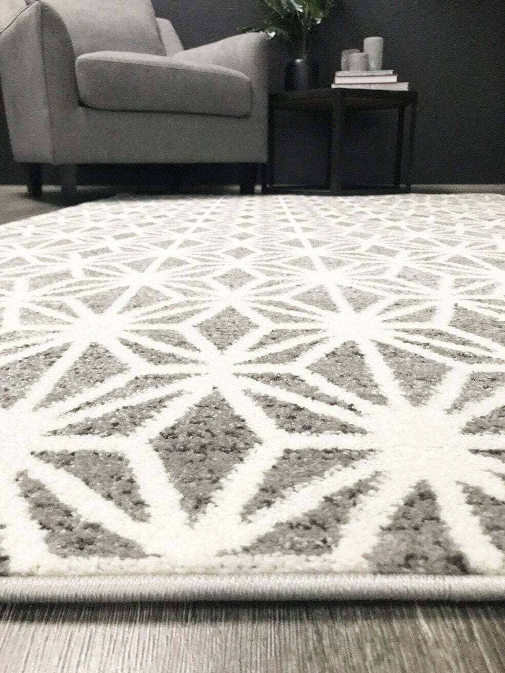 Juliet Modern Geometric Rug