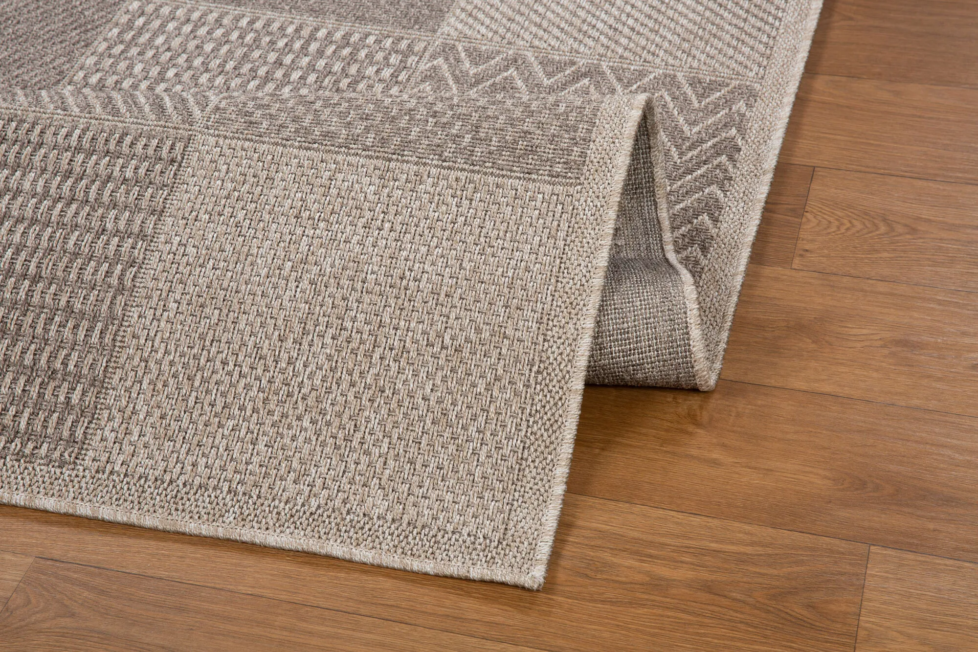 Large View Mika Square Pattern Outdoor Rug
