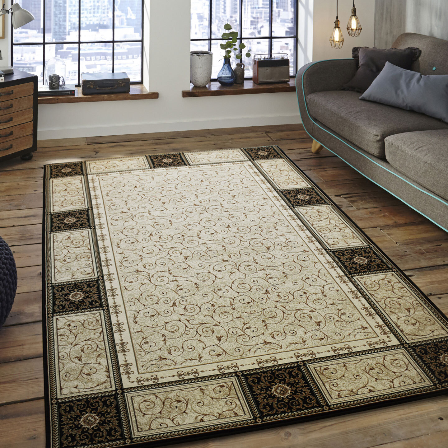 Large View Mercin Traditional Rug