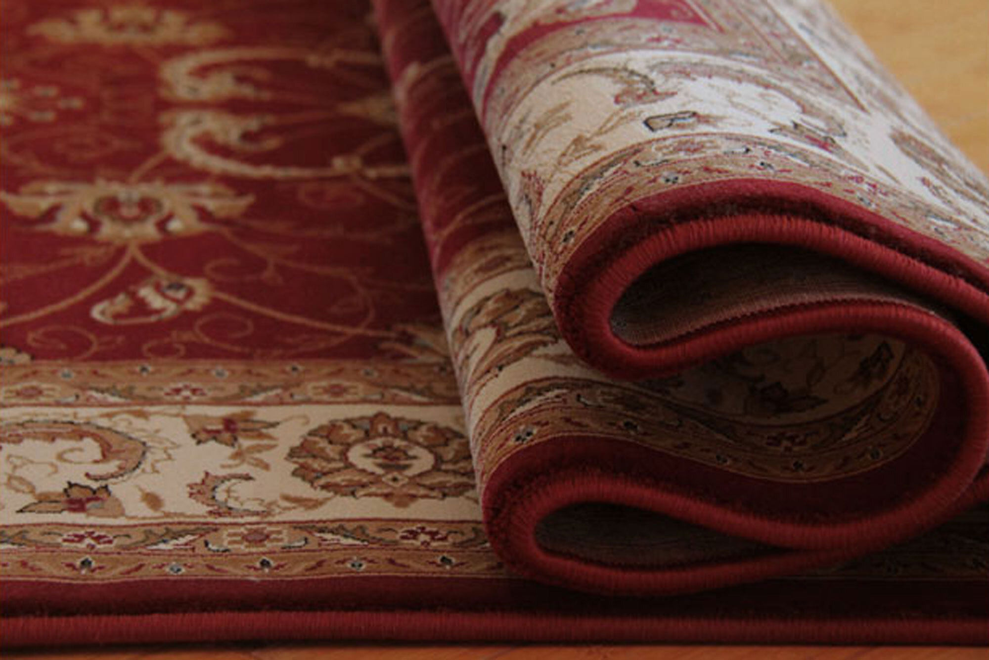 Star Red Traditional Oriental Rug