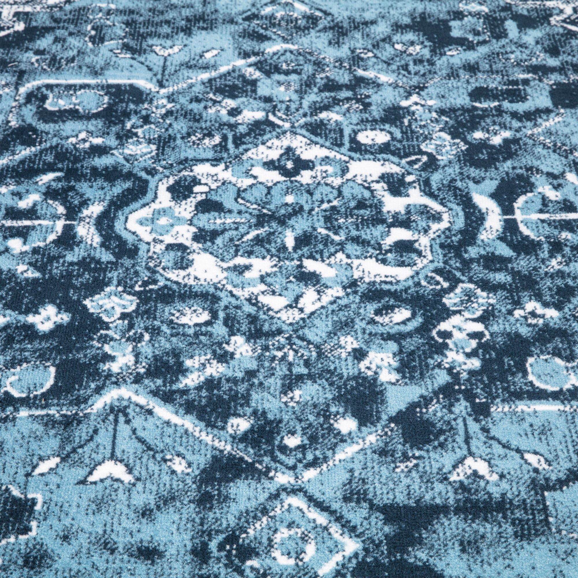 Large View Toni Traditional Medallion Rug
