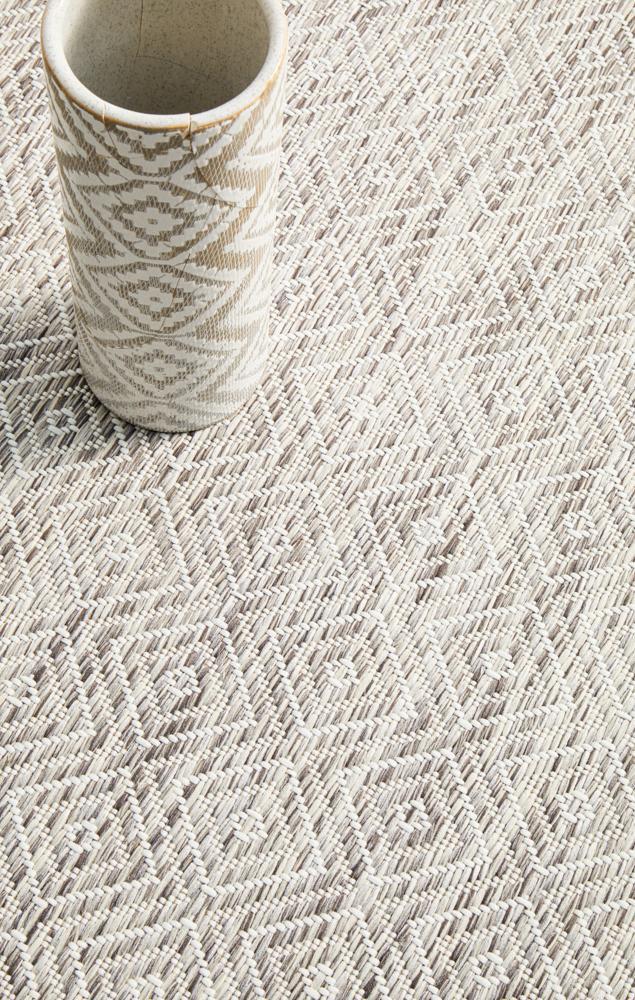Terry Geometric Outdoor Rug
