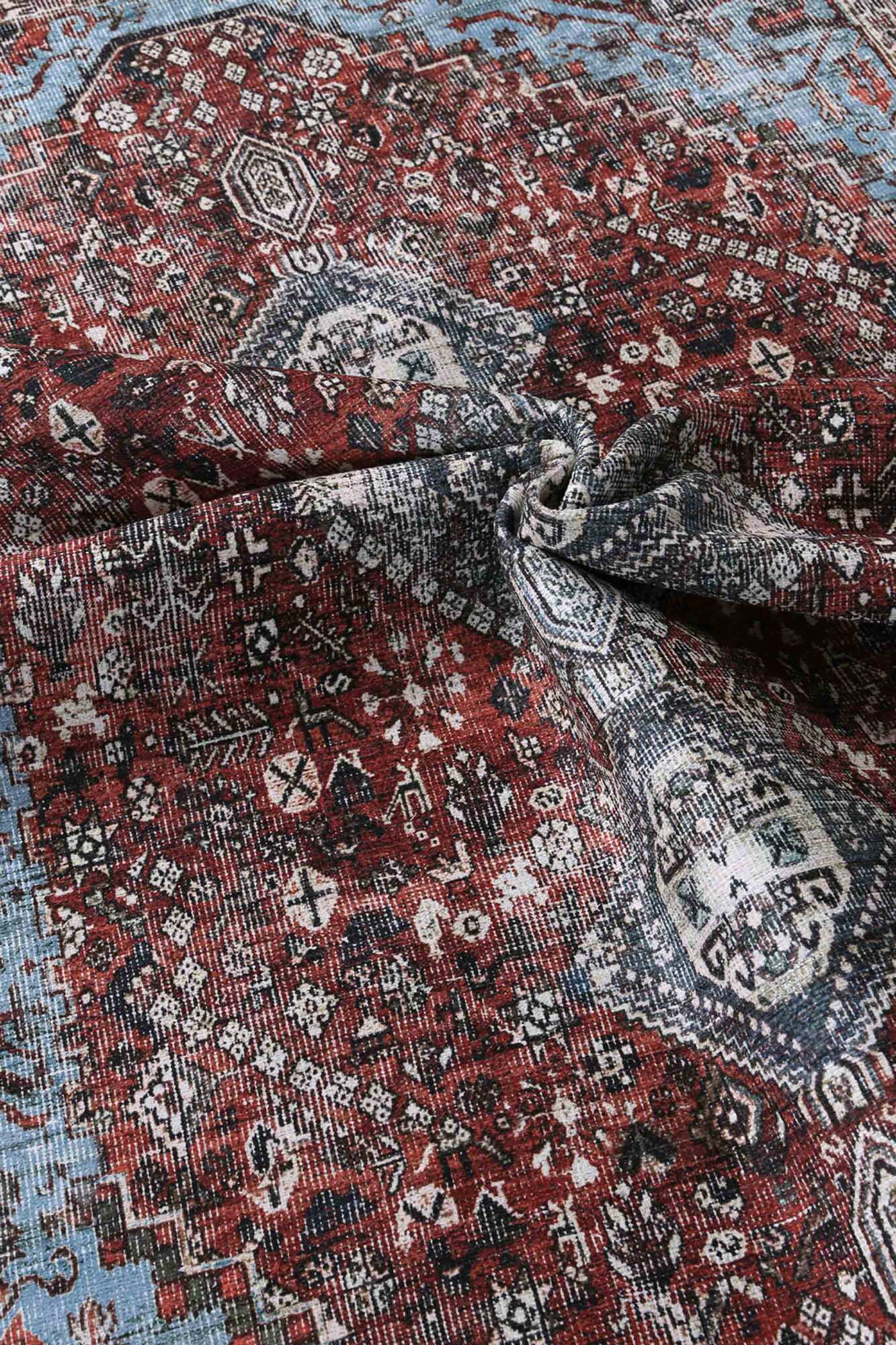 Large View Victoria Vintage Look Cotton Rug