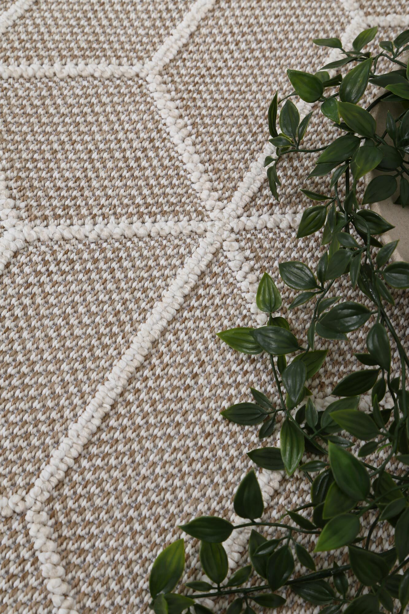 Large View Viva Geometric Flatweave Rug