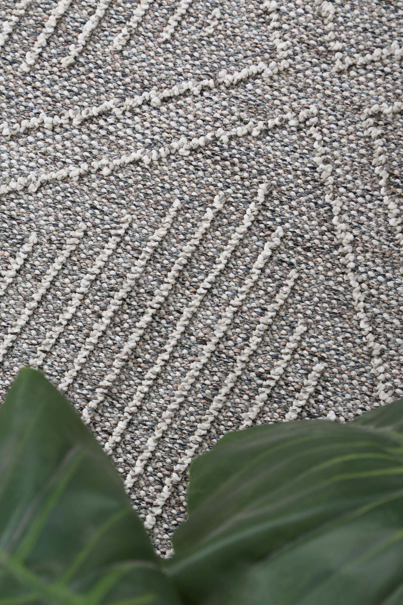 Large View Viva Geometric Flatweave Rug