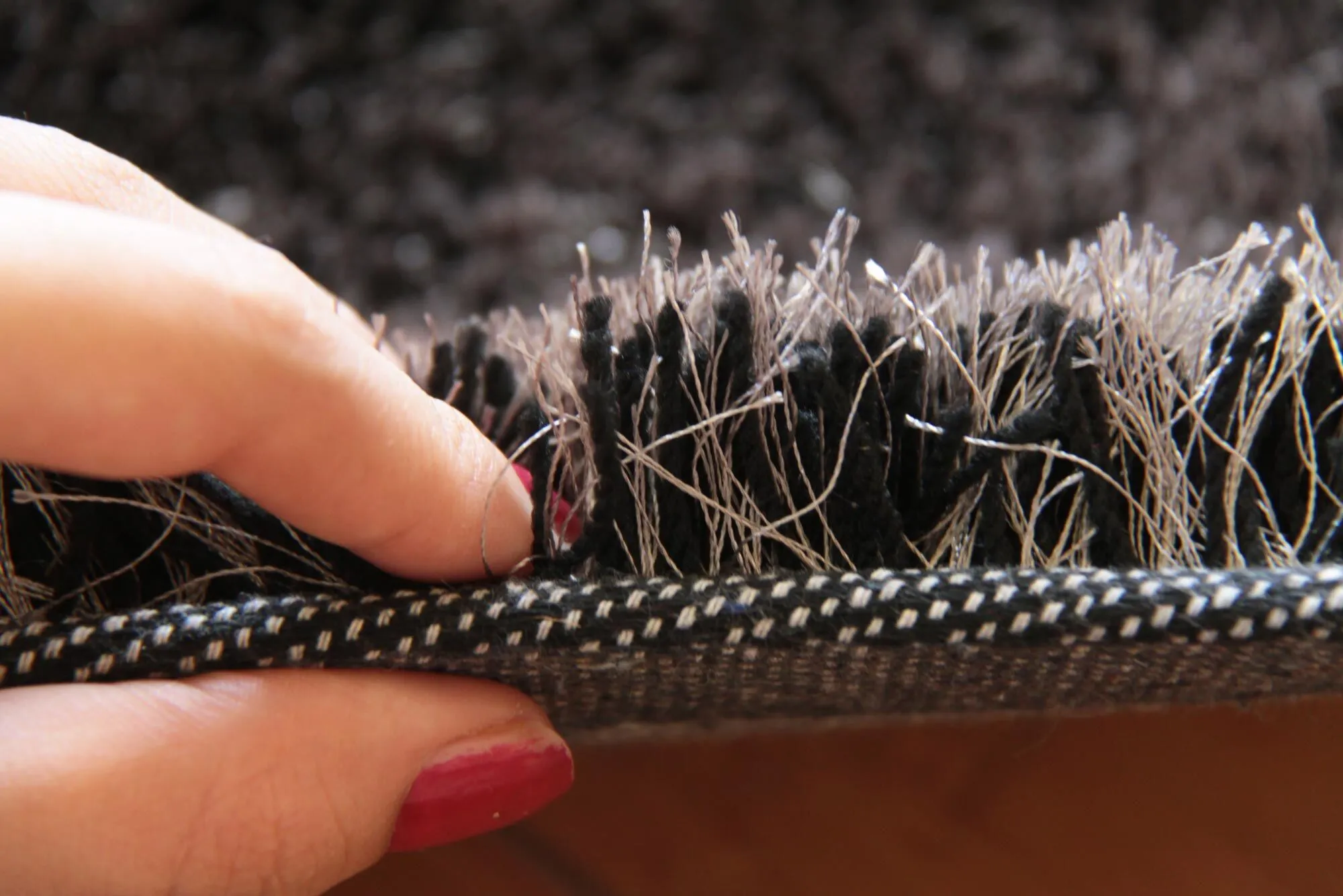 Vera Thick Plain Black Shaggy Rug