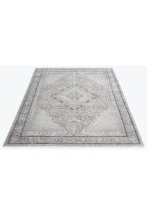 Fendi Traditional Medallion Rug