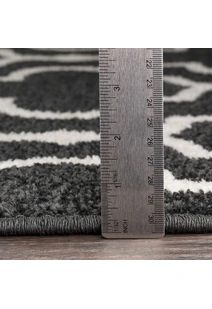 Jack Trellis Pattern Black Rug
